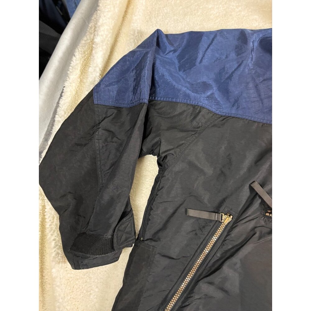 Descente Pullover Hooded Jacket With Zippered Poc… - image 6